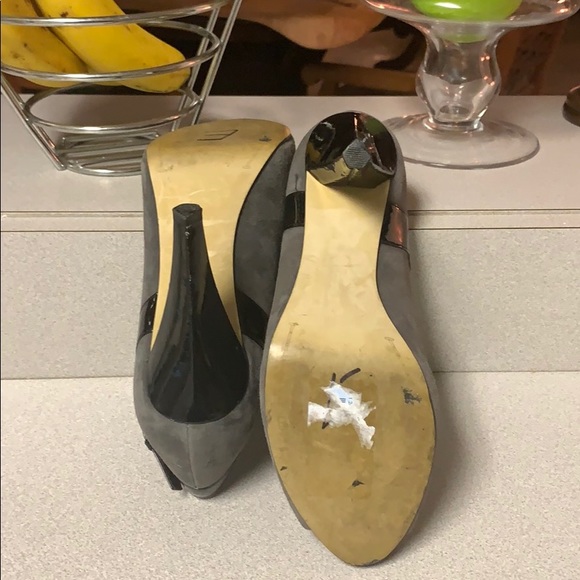 Franco Sarto Grey and Black Patton Leather Heels - Picture 7 of 7